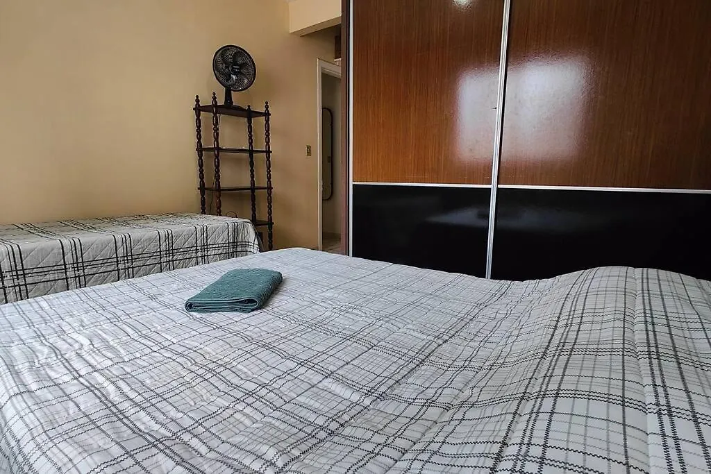 Central Apartment 500 M From The Beach Balneário Camboriú Brazilië