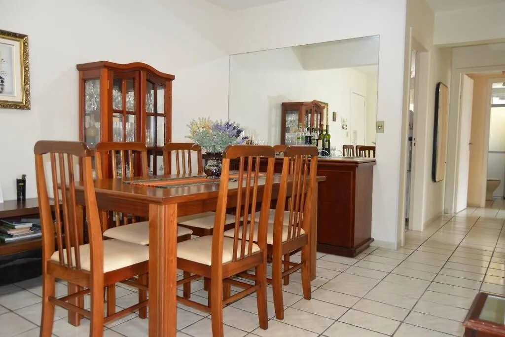 Central Apartment 500 M From The Beach Balneário Camboriú